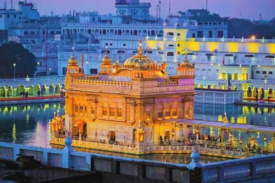 Dharamshala to Amritsar Taxi